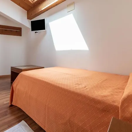 Escorial Otel Cervia