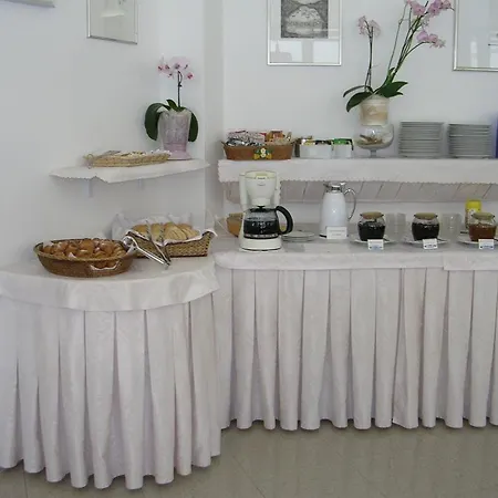 Escorial 3* Cervia