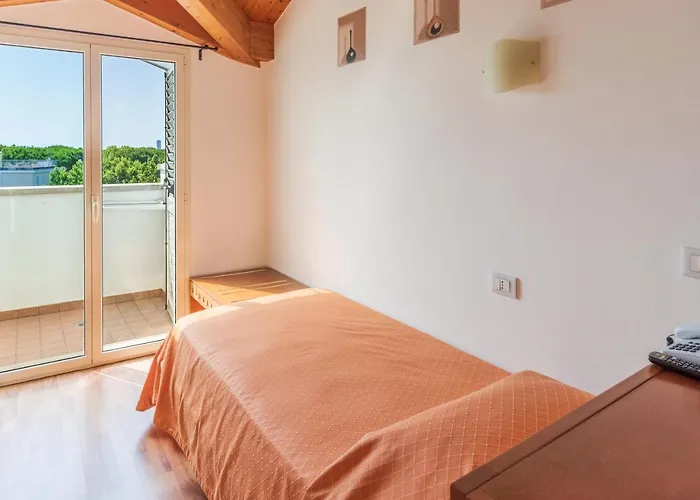 Hotel Escorial 3*