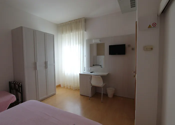 Hotel Escorial 3*